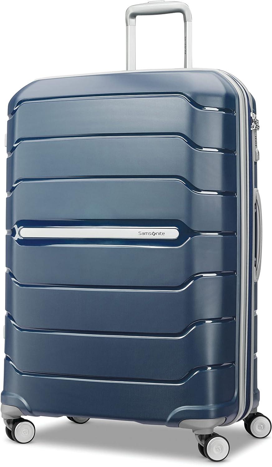 Luggage Showdown: 3-Piece Sets Versus Smart Weighing Scales